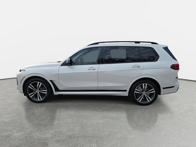 new 2025 BMW X7 car, priced at $120,025