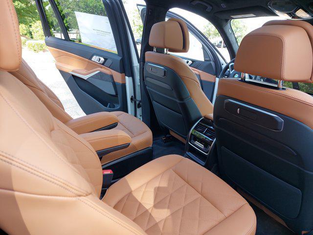 new 2026 BMW X7 car, priced at $100,545