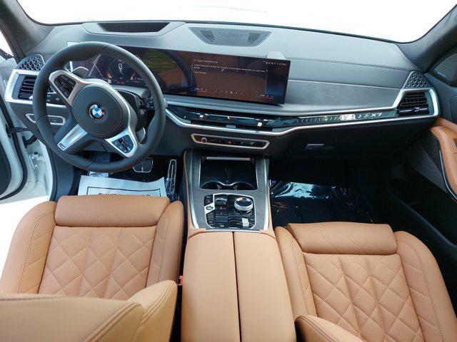 new 2026 BMW X7 car, priced at $100,545