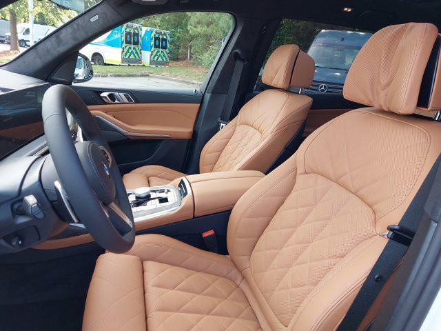 new 2026 BMW X7 car, priced at $100,545