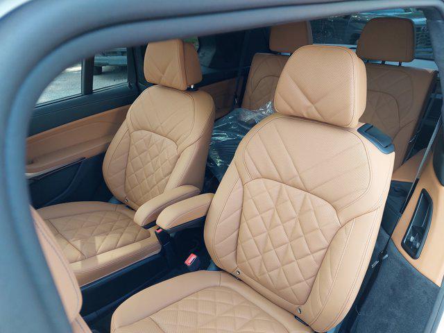 new 2026 BMW X7 car, priced at $100,545