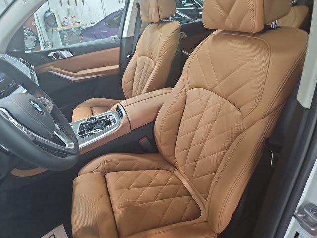 new 2026 BMW X7 car, priced at $97,785