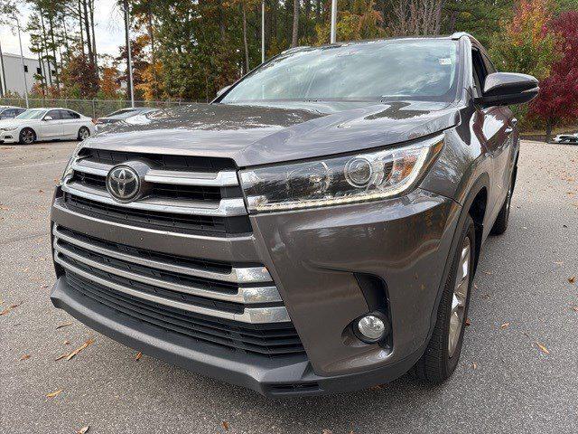 used 2017 Toyota Highlander car, priced at $24,872