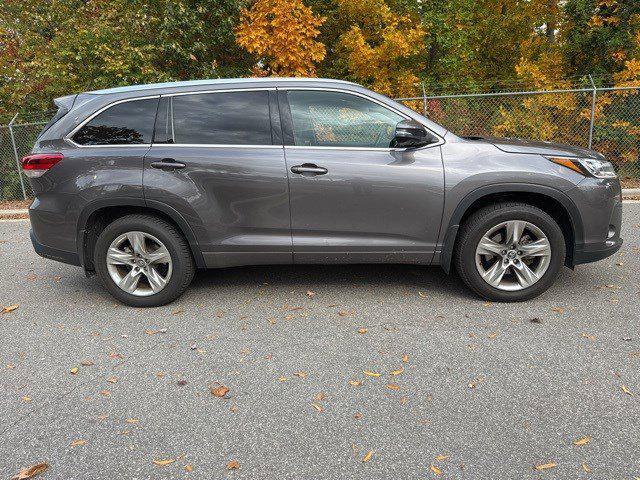 used 2017 Toyota Highlander car, priced at $24,872