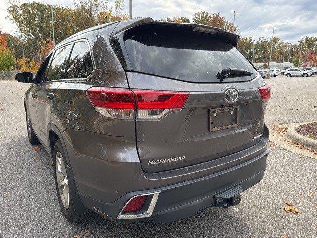 used 2017 Toyota Highlander car, priced at $24,872