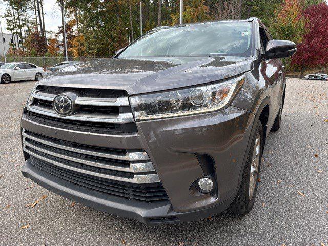 used 2017 Toyota Highlander car, priced at $25,271
