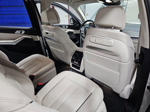 new 2025 BMW X7 car, priced at $97,125