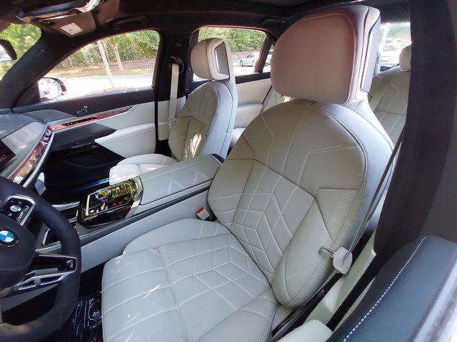 new 2025 BMW 760 car, priced at $140,285