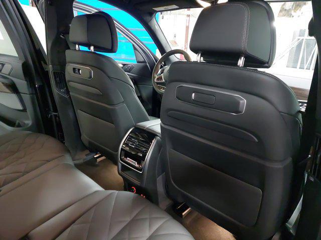 new 2026 BMW X7 car, priced at $99,575