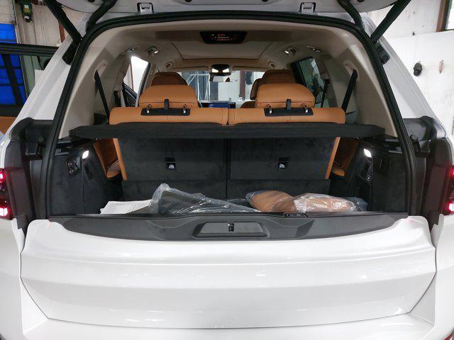 new 2026 BMW X7 car, priced at $92,605