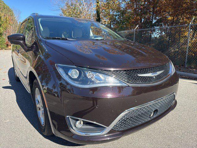 used 2017 Chrysler Pacifica car, priced at $14,981