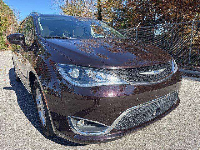 used 2017 Chrysler Pacifica car, priced at $14,981