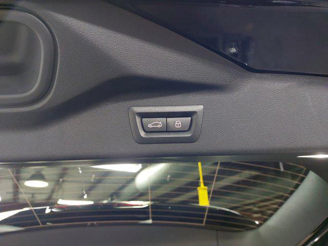 new 2026 BMW X7 car, priced at $98,285