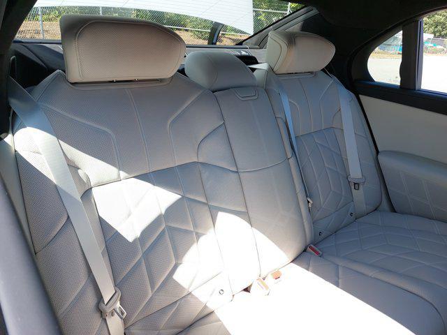 new 2025 BMW 760 car, priced at $140,285