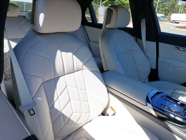 new 2025 BMW 760 car, priced at $140,285