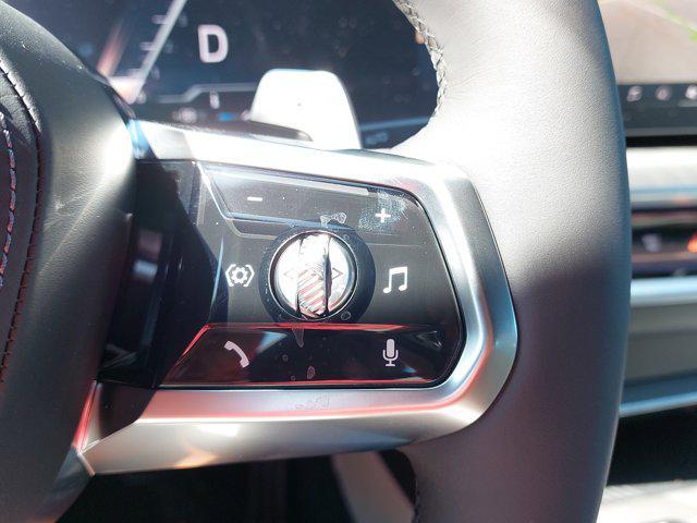 new 2025 BMW 760 car, priced at $140,285