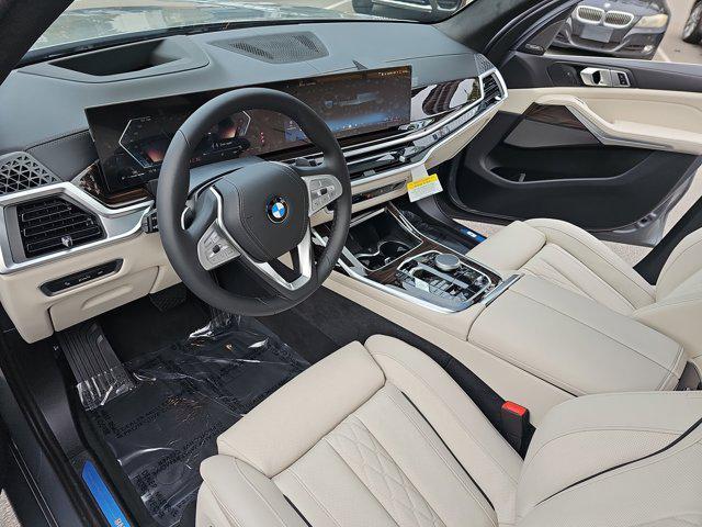 new 2025 BMW X7 car, priced at $98,125