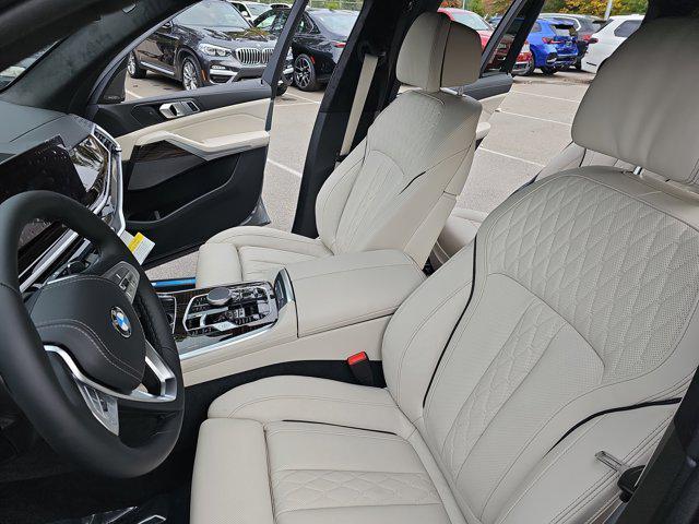 new 2025 BMW X7 car, priced at $98,125