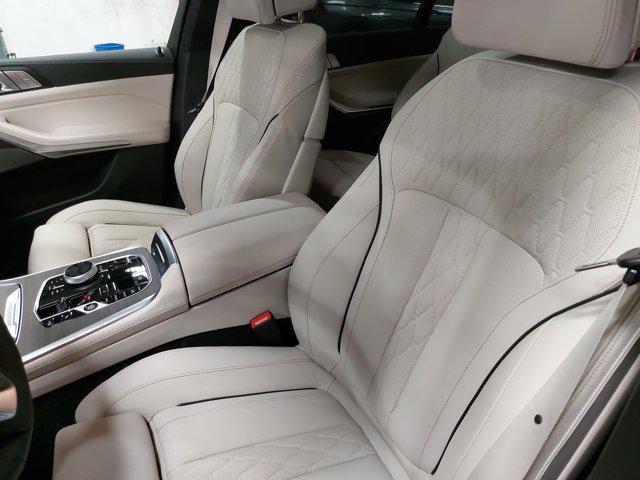 new 2026 BMW X7 car, priced at $101,675