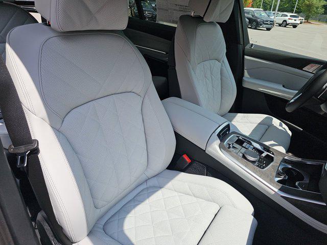 new 2026 BMW X7 car, priced at $94,335