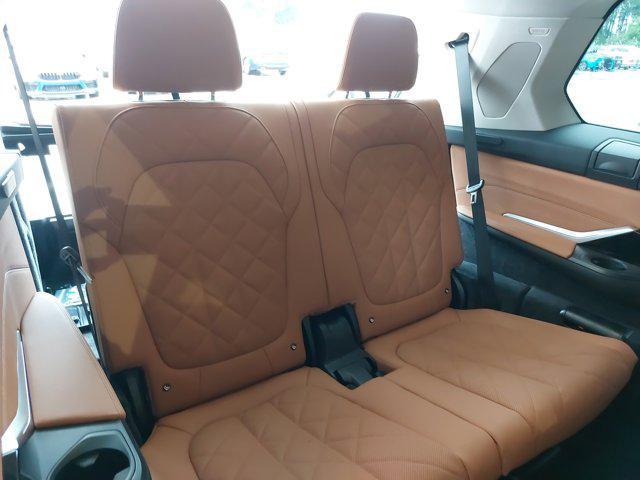 new 2026 BMW X7 car, priced at $90,275