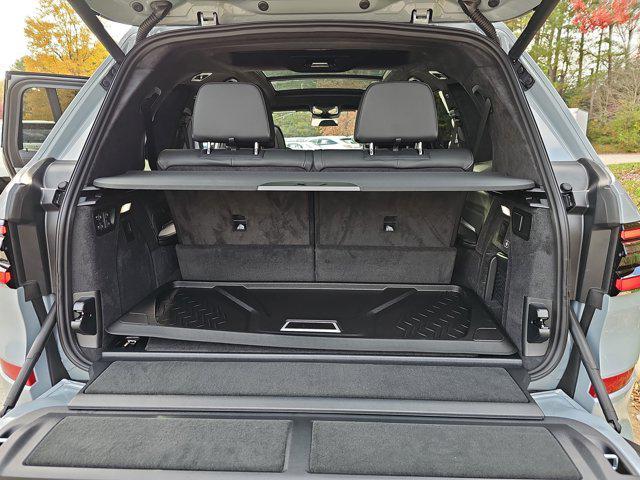 new 2026 BMW X7 car, priced at $98,885