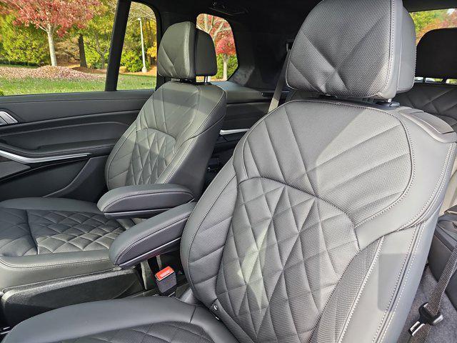 new 2026 BMW X7 car, priced at $98,885