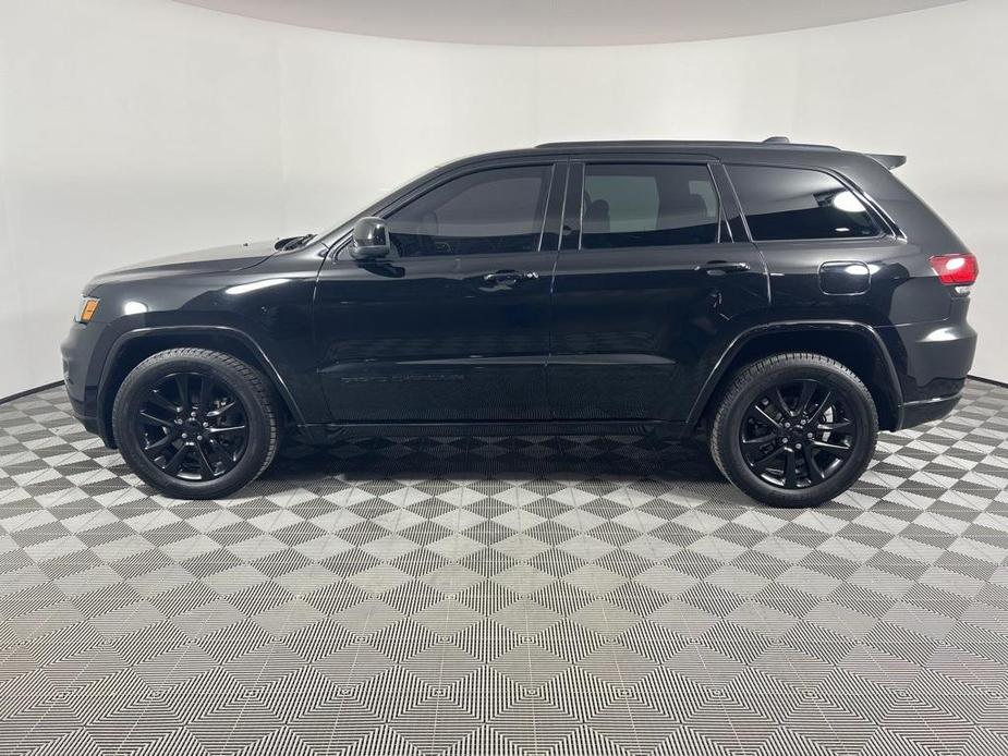 used 2018 Jeep Grand Cherokee car, priced at $21,695