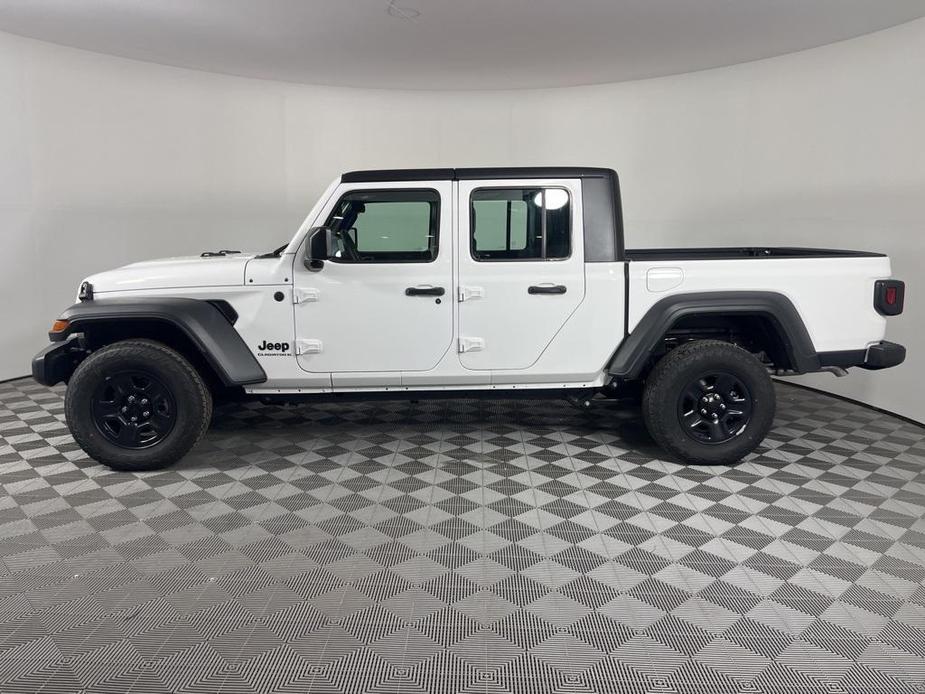 new 2024 Jeep Gladiator car, priced at $45,345