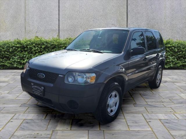 used 2006 Ford Escape car, priced at $5,899