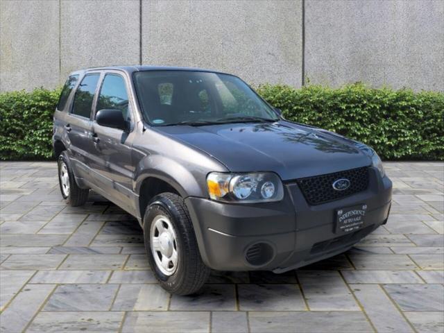 used 2006 Ford Escape car, priced at $5,899