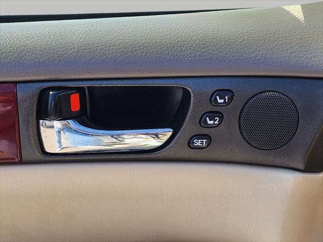 used 2002 Lexus ES 300 car, priced at $6,600
