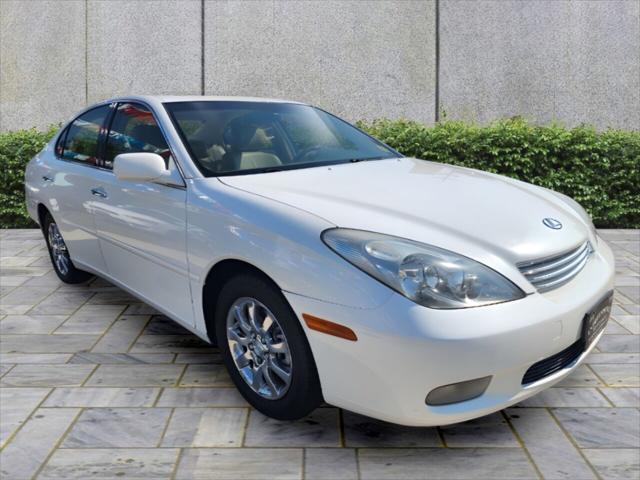 used 2002 Lexus ES 300 car, priced at $6,600