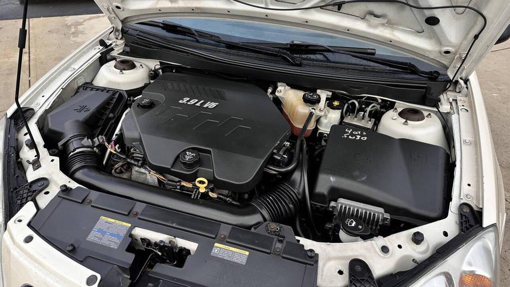 used 2009 Pontiac G6 car, priced at $5,799