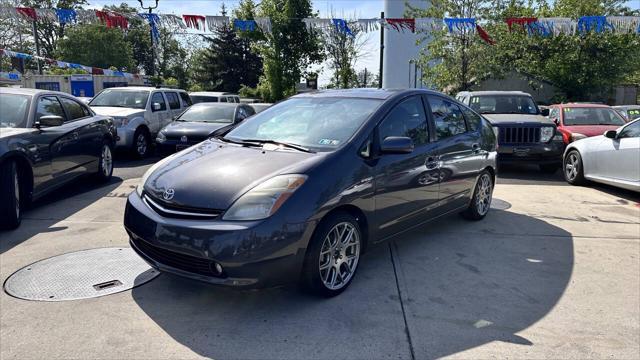 used 2007 Toyota Prius car, priced at $6,200