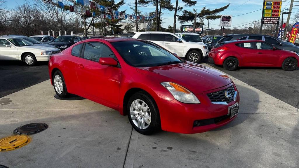 used 2009 Nissan Altima car, priced at $4,999
