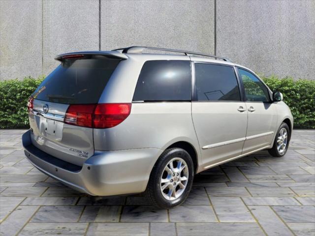 used 2004 Toyota Sienna car, priced at $7,499