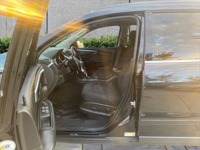 used 2012 Chevrolet Traverse car, priced at $6,200