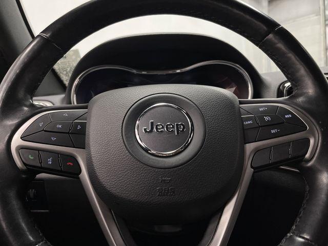 used 2021 Jeep Grand Cherokee car, priced at $25,000