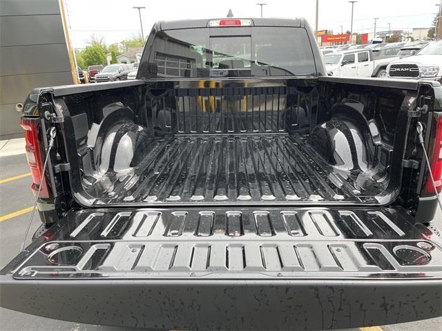 new 2025 Ram 1500 car, priced at $54,532