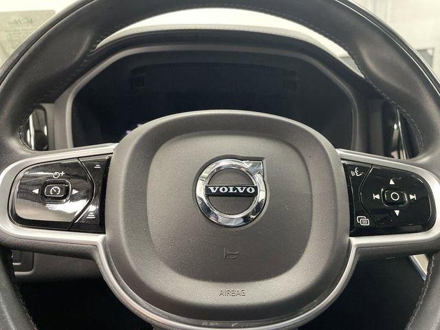 used 2022 Volvo XC60 Recharge Plug-In Hybrid car, priced at $39,250