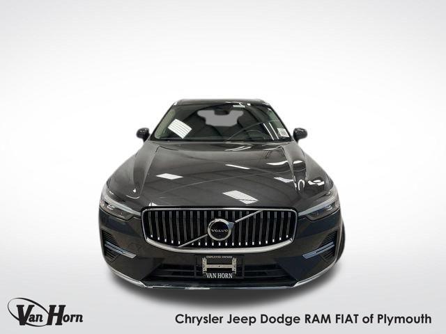 used 2022 Volvo XC60 Recharge Plug-In Hybrid car, priced at $39,250
