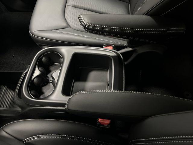 new 2025 Chrysler Pacifica car, priced at $38,164