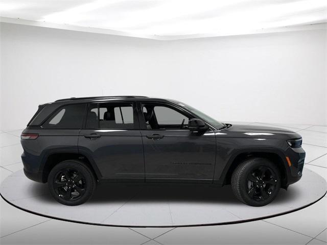 new 2024 Jeep Grand Cherokee car, priced at $48,586