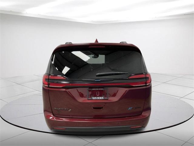 used 2021 Chrysler Pacifica Hybrid car, priced at $30,998