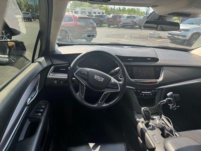 used 2017 Cadillac XT5 car, priced at $20,500
