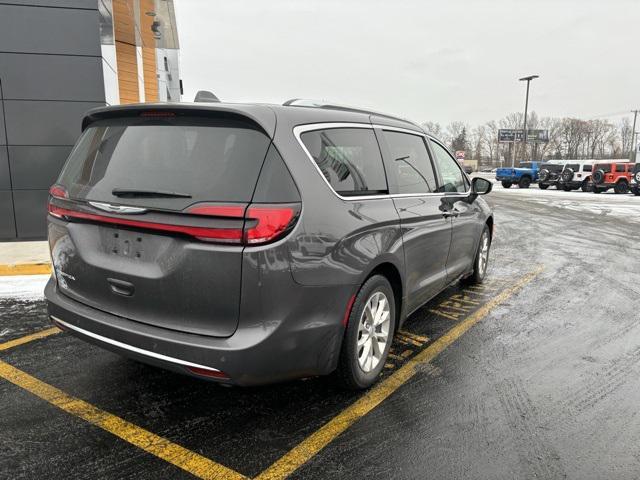 used 2021 Chrysler Pacifica car, priced at $27,505