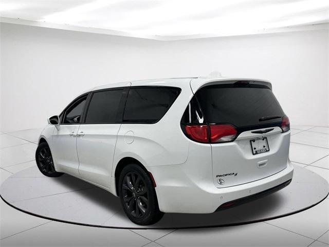 used 2019 Chrysler Pacifica car, priced at $17,405