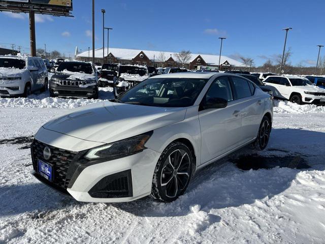 used 2023 Nissan Altima car, priced at $25,089