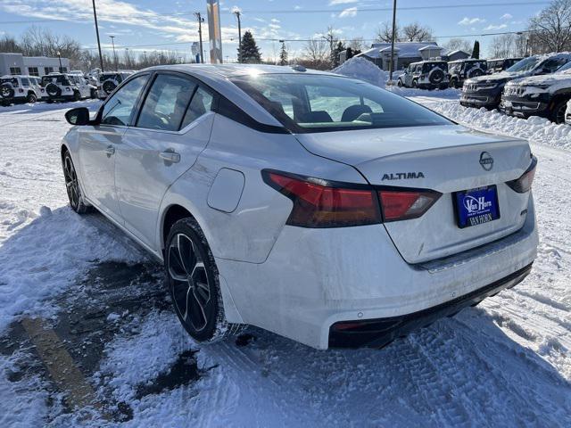 used 2023 Nissan Altima car, priced at $25,089